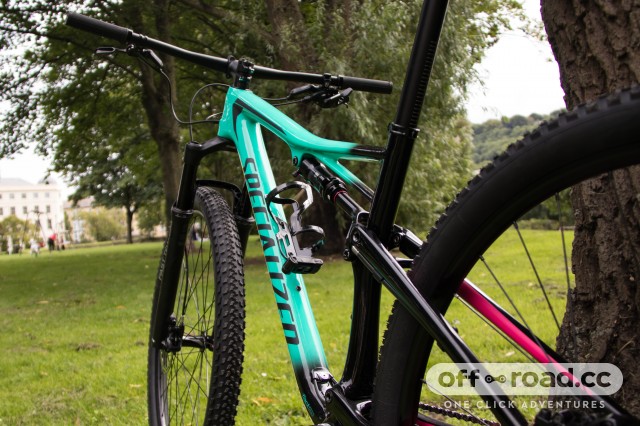 Women's epic comp deals carbon